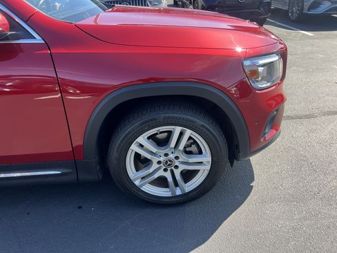 Used 2020 Mercedes-Benz GLB 250 4MATIC image 13