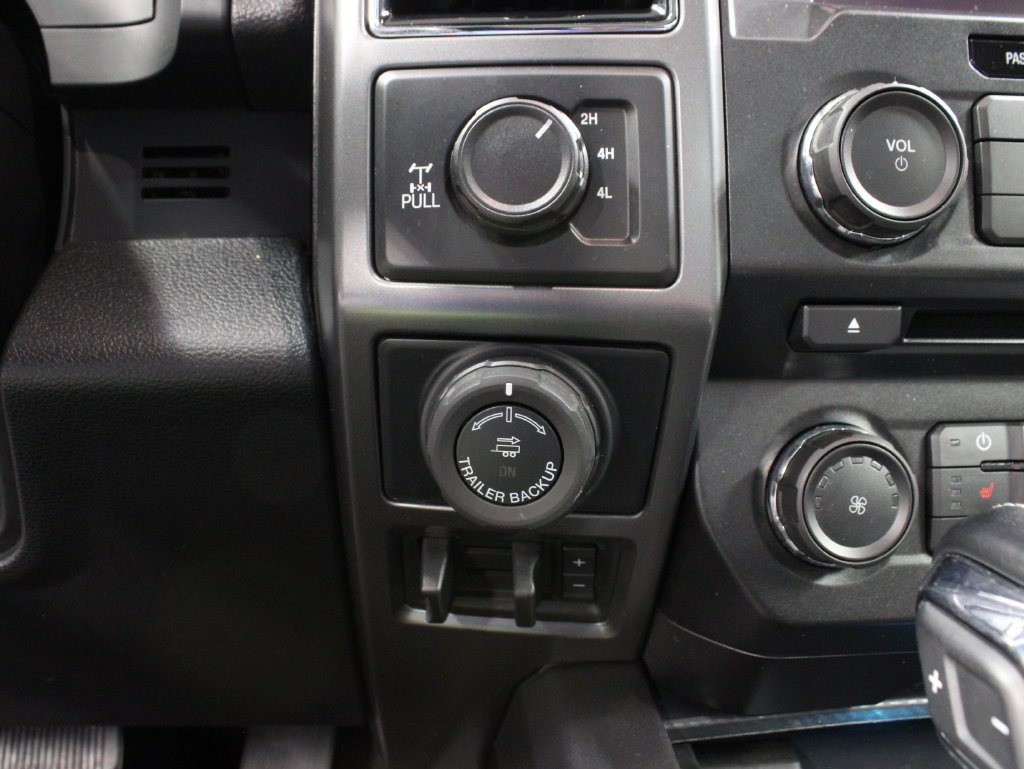 Used 2018 Ford F150 XLT w/ Equipment Group 302A Luxury AWD/4WD image 54