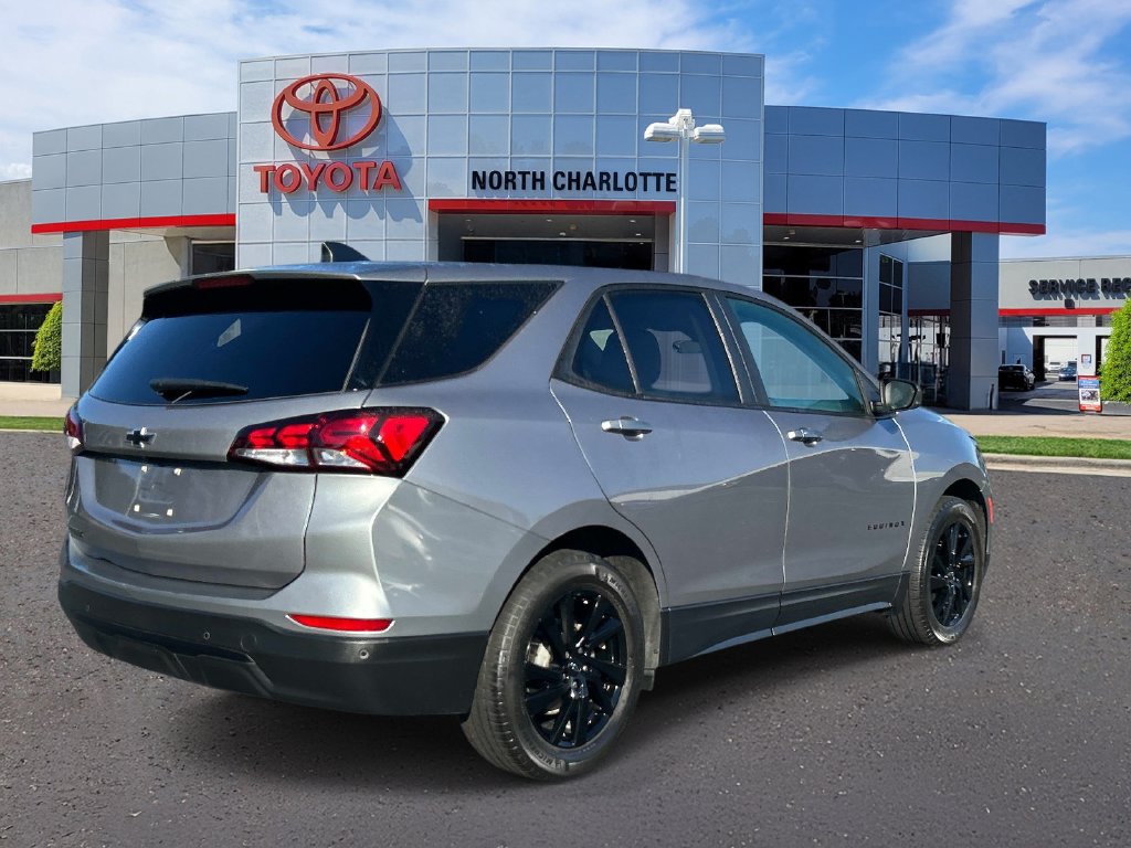 Used 2023 Chevrolet Equinox LS w/ LS Convenience Package FWD image 7