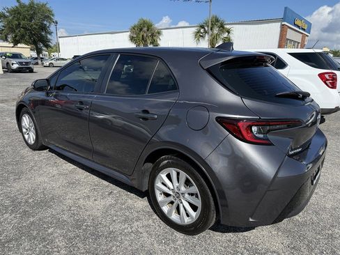 Used 2023 Toyota Corolla SE FWD image 6