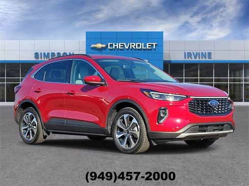 Used 2023 Ford Escape Platinum w/ Premium Technology Package image 1