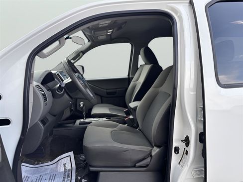 Used 2015 Nissan Xterra X image 11