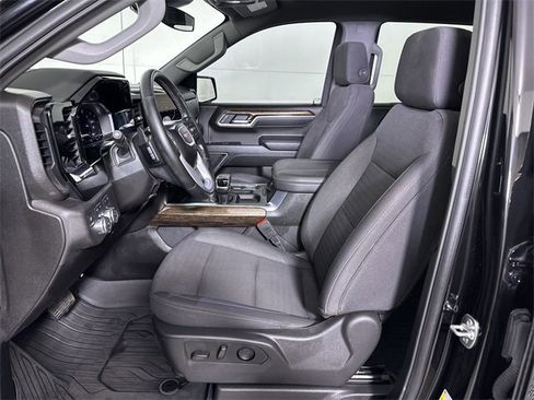 New 2025 GMC Sierra 1500 Elevation image 19