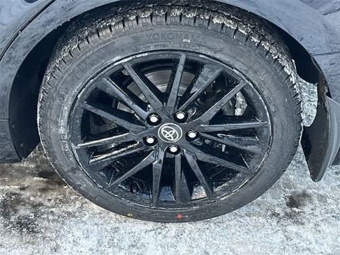 Used 2023 Toyota Camry SE image 5