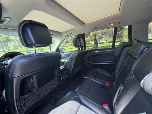Used 2013 Mercedes-Benz GL 550 4MATIC image 13