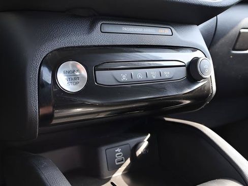 Used 2025 Ford Escape Active w/ Tech Pack #1 AWD/4WD image 24