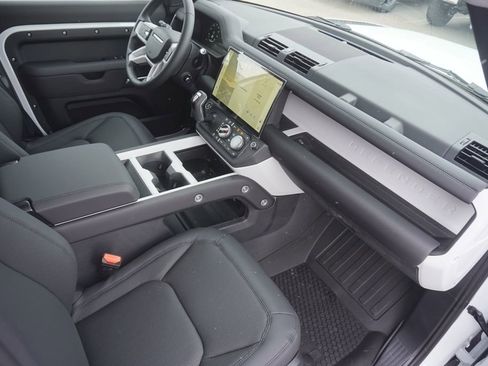 New 2026 Land Rover Defender 110 S image 22