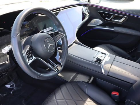 Used 2023 Mercedes-Benz EQS 580 4MATIC Sedan image 12