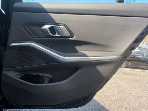 Used 2021 BMW 330i xDrive Sedan w/ Convenience Package image 31