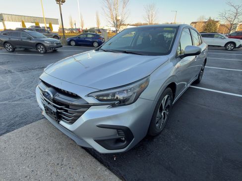 Certified 2025 Subaru Legacy Premium w/ Popular Package #1A image 7