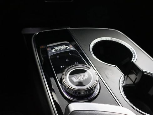 Used 2024 Cadillac Lyriq Sport RWD image 23