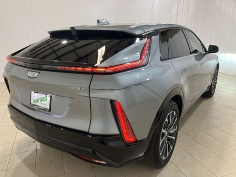 Used 2024 Cadillac Lyriq Sport image 5