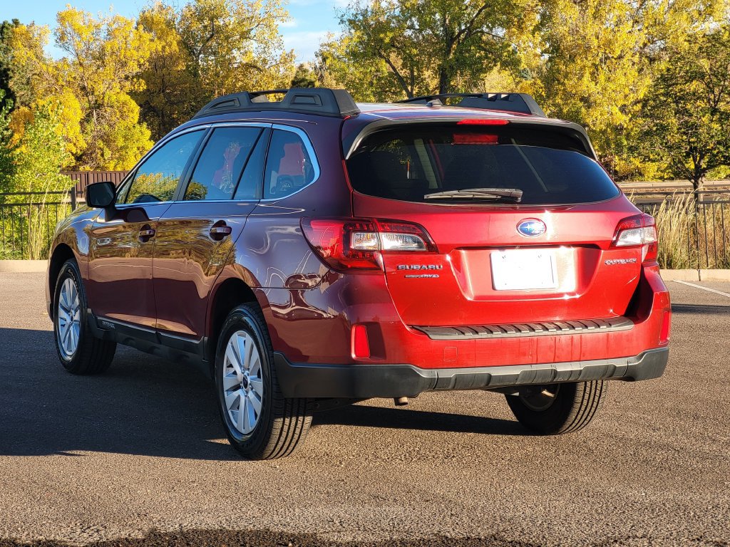 Used 2015 Subaru Outback 2.5i Premium AWD/4WD image 4