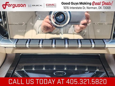 New 2026 GMC Yukon XL Denali w/ Sun & Power Step Package AWD/4WD image 33