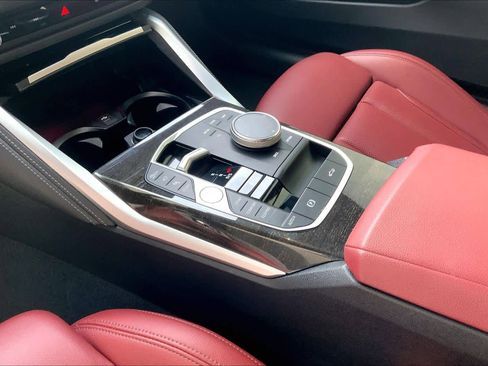 Certified 2024 BMW 430i Convertible w/ M Sport Package image 17