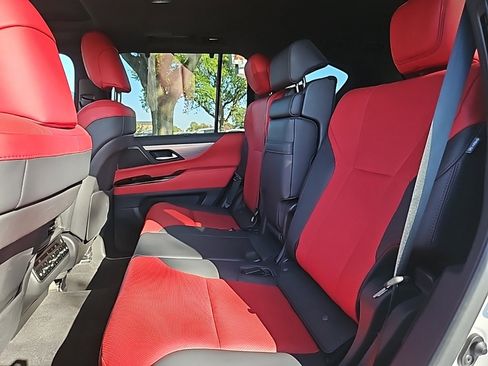 Used 2022 Lexus LX 600 F Sport image 39