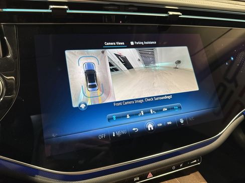 Used 2024 Mercedes-Benz E 350 4MATIC Sedan w/ Airmatic Package image 21