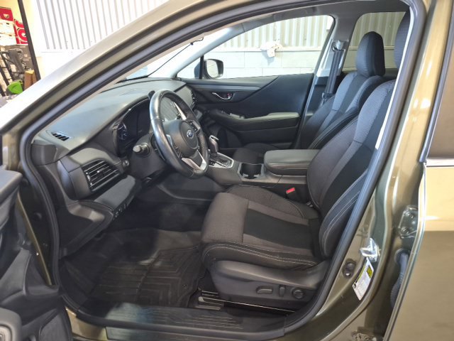 Used 2022 Subaru Outback Premium AWD/4WD image 9