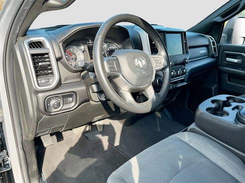 Used 2024 RAM 2500 Big Horn image 9