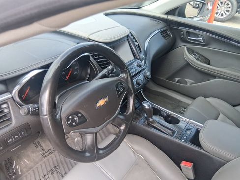 Used 2015 Chevrolet Impala LT w/ Convenience Package FWD image 11