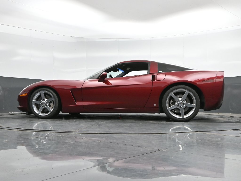 Used 2007 Chevrolet Corvette Coupe w/ Preferred Equipment Group RWD image 37