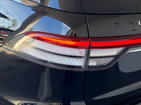 Used 2023 Lincoln Aviator AWD image 27