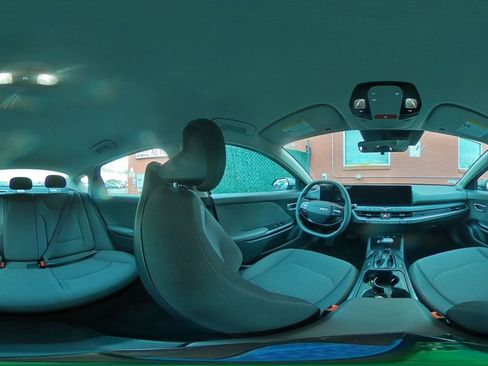 Used 2025 Kia K4 LXS image 41