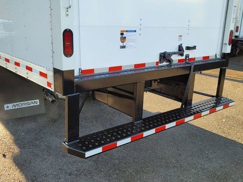 New 2025 Chevrolet Low Cab Forward RWD image 7