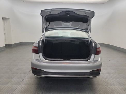 Used 2022 Volkswagen Jetta SE FWD image 29