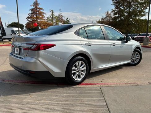 Used 2026 Toyota Camry LE FWD image 6