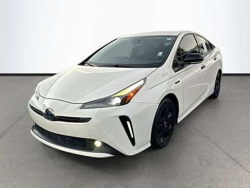 Used 2022 Toyota Prius Nightshade image 3