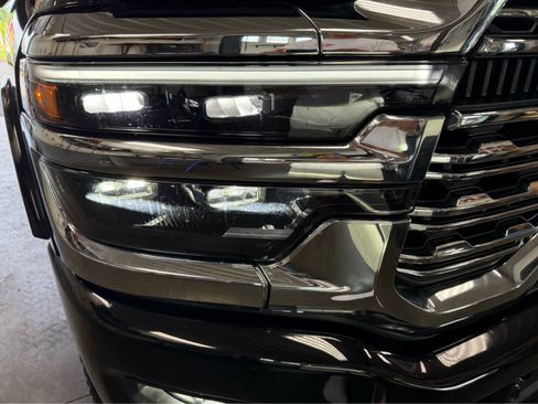 Used 2025 RAM 2500 Limited image 38