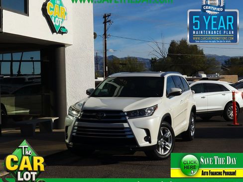 Used 2019 Toyota Highlander Limited image 1