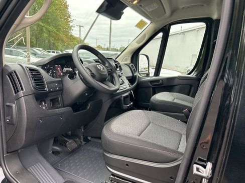 New 2026 RAM ProMaster 2500 w/ Convenience Group FWD image 38