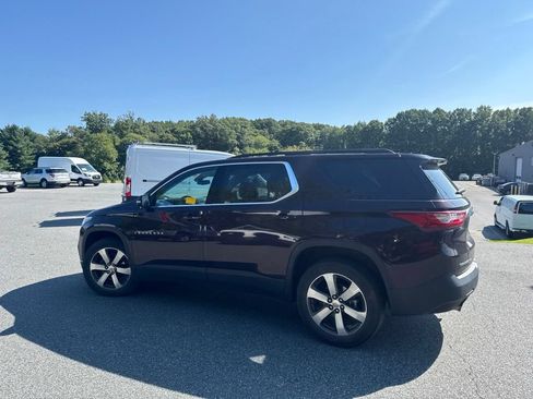 Used 2021 Chevrolet Traverse LT w/ LT Premium Package AWD/4WD image 4