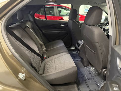 Used 2023 Chevrolet Equinox LT image 16