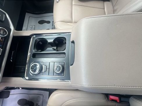 Used 2024 Ford Expedition Max XLT AWD/4WD image 17