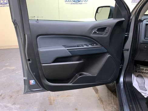 Used 2022 Chevrolet Colorado Z71 image 27