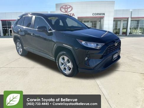 Used 2020 Toyota RAV4 XLE image 1
