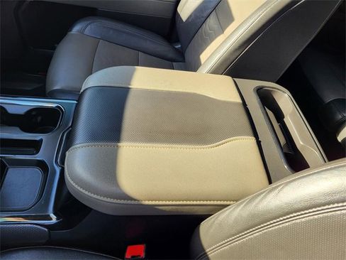 Used 2023 Chevrolet Silverado 1500 ZR2 w/ Technology Package image 9