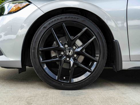 Used 2023 Honda Civic Sport image 14