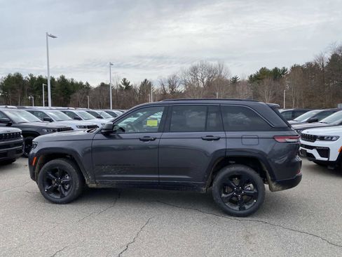 New 2026 Jeep Grand Cherokee Limited w/ Limited Altitude Package image 3