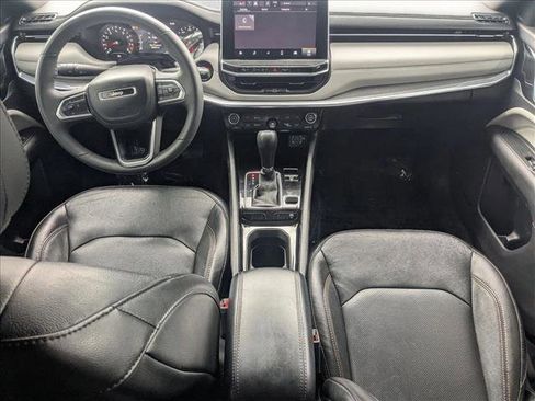 Used 2023 Jeep Compass Limited image 15