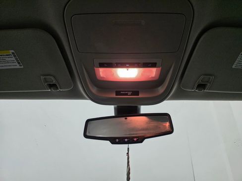 Used 2019 GMC Canyon SLE image 32