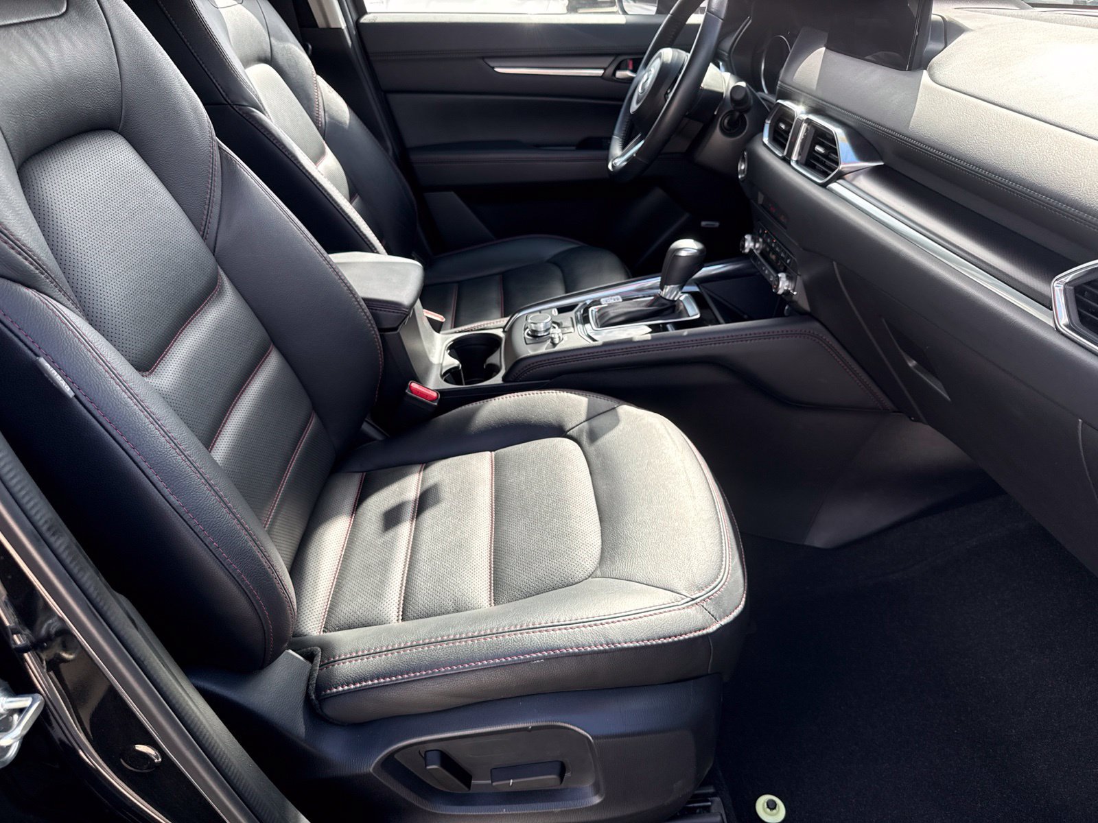 Certified 2025 MAZDA CX-5 Carbon Edition AWD/4WD image 29