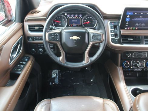 Used 2021 Chevrolet Tahoe High Country w/ Premium Package image 5