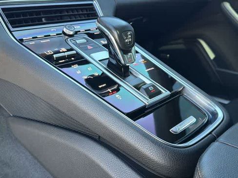 Used 2020 Porsche Panamera 4 image 25