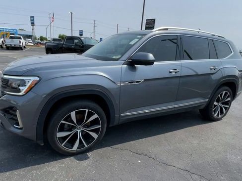 Used 2024 Volkswagen Atlas SEL Premium R-Line AWD/4WD image 6