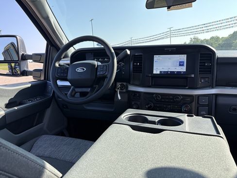 New 2026 Ford F350 XLT w/ FX4 Off-Road Package AWD/4WD image 25