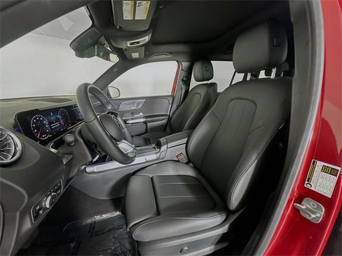 Certified 2025 Mercedes-Benz GLB 250 image 21